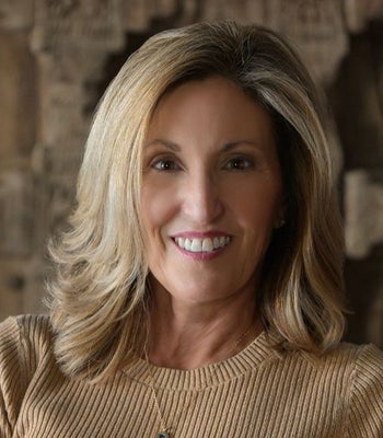 Portrait of Debbie McEachron, Sales Associate.